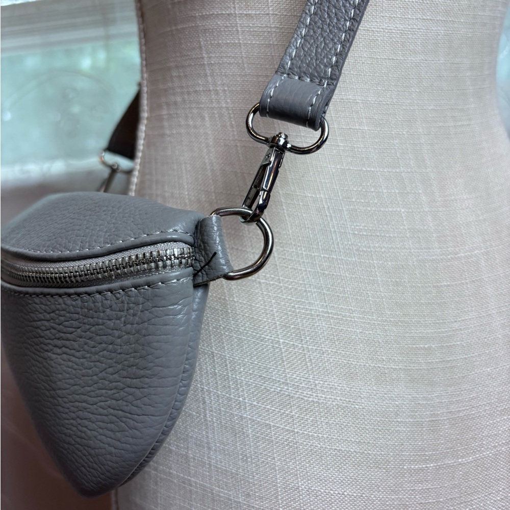 Minimalist Grey Crossbody Belt Bag - Picture 5 of 16